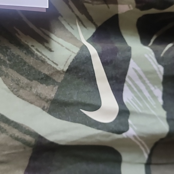 NWT Nike: The Nike Tee Dri-Fit, Green/Brown/ White, Men's 4XL - Picture 2 of 7